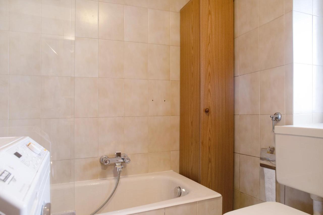 Casa Flora Daire Porto Ceresio Dış mekan fotoğraf